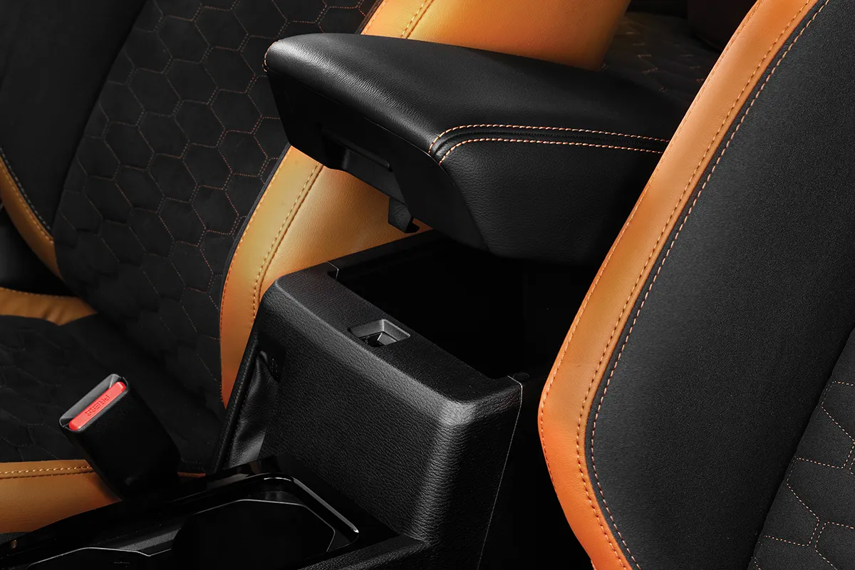 AUTOMOTIONZ - ALLNEW INTERIOR (11)
